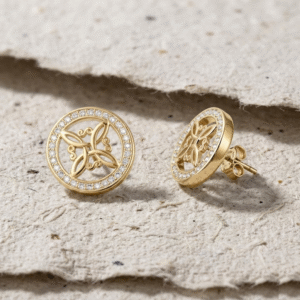 Celtic Knot Stud Earrings in 925 Sterling Silver, Minimalist Geometric Round Disc Earrings, Dainty Filigree Jewelry, Unique Gift for Her