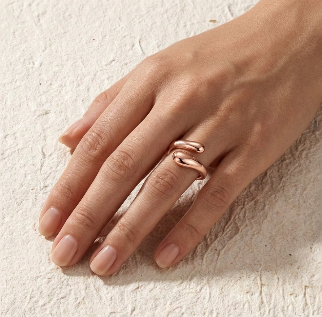 Water Drop Wrap Ring, Minimalist Adjustable Spiral Ring, Open Bypass Thumb Ring for Women, Dainty Fluid Teardrop Jewelry - Image 4